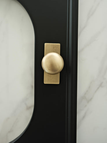 Lennox Knob with backplate