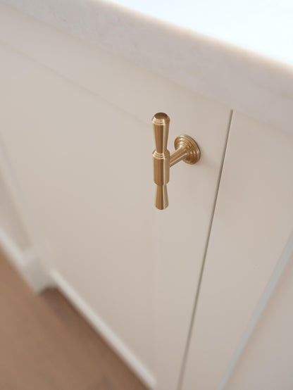 Louise T- Bar Knob