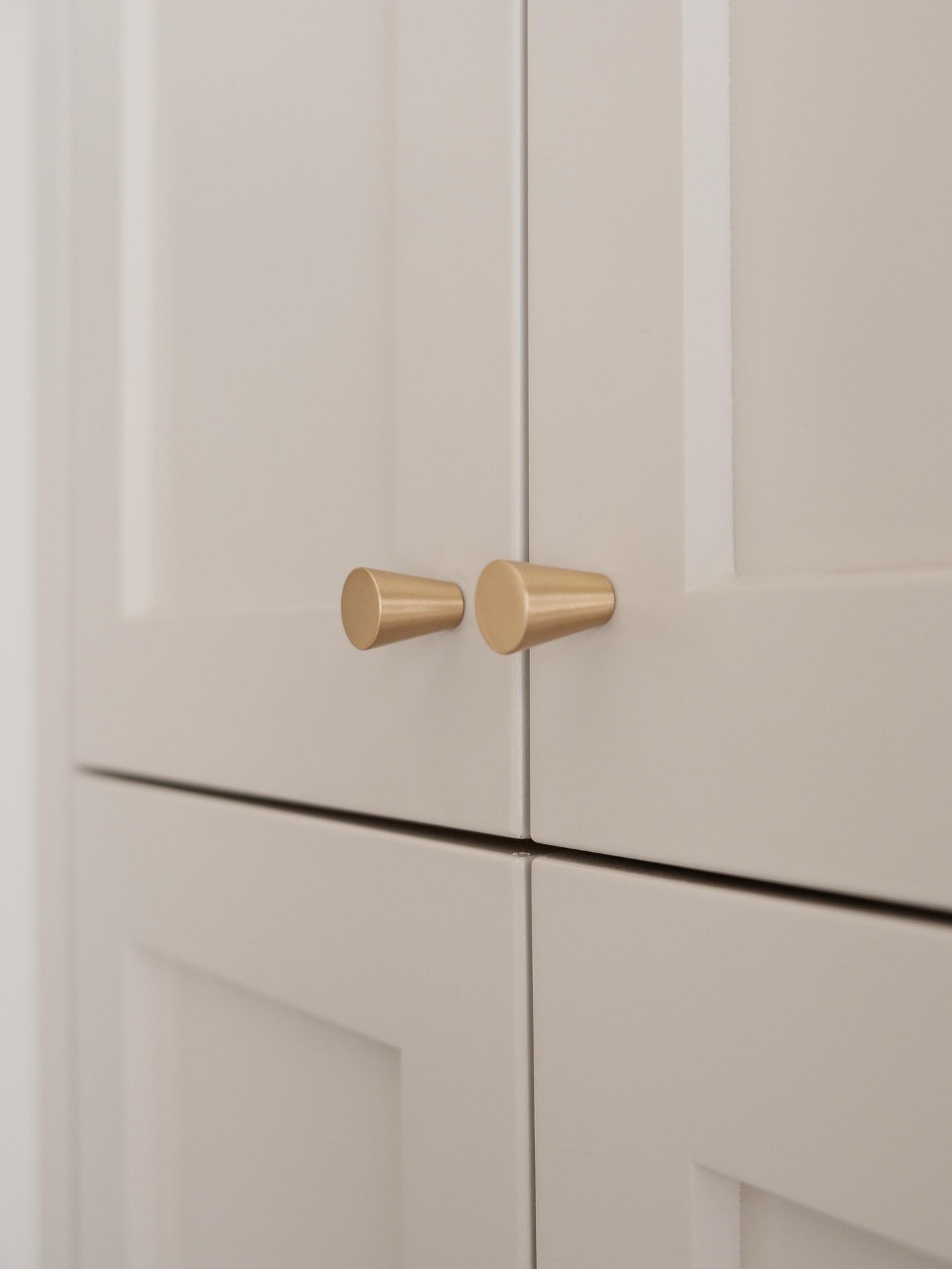 Minimalist Cone Knob