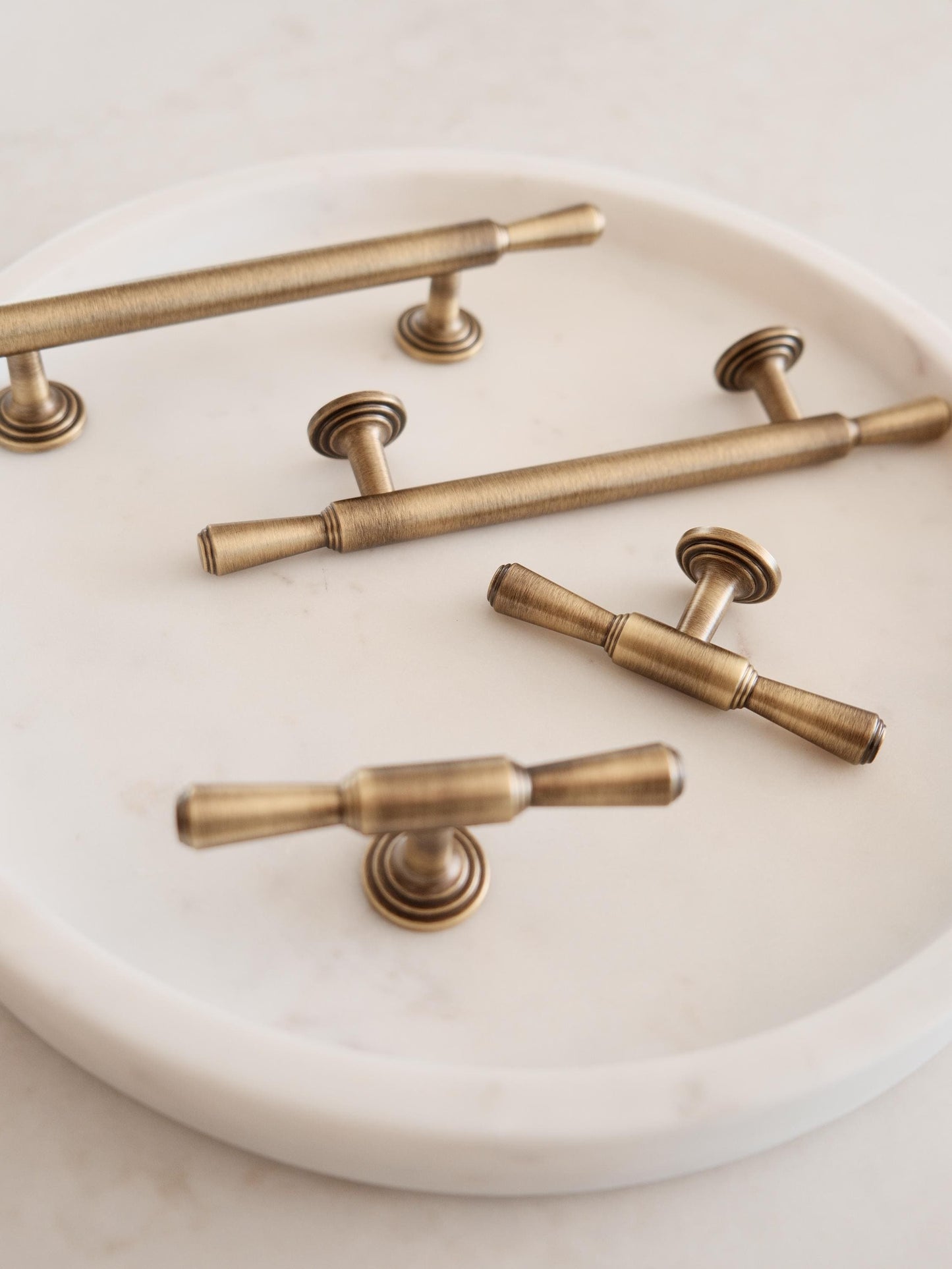 Louise T- Bar Knob